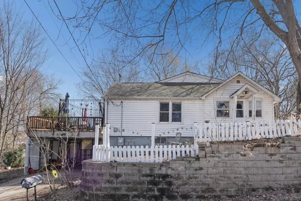 $250,000 | 1574 Dove Lane, Mound, MN 55364