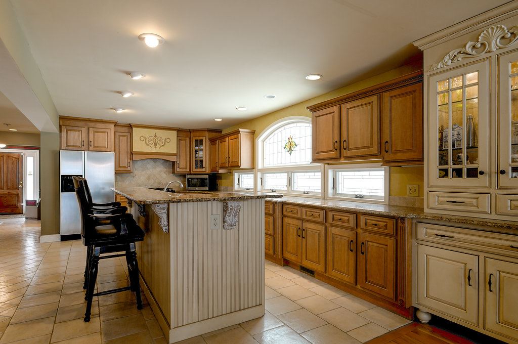 81 Lake Shore Road Salem, NH 03079 - Photo 5 of 28