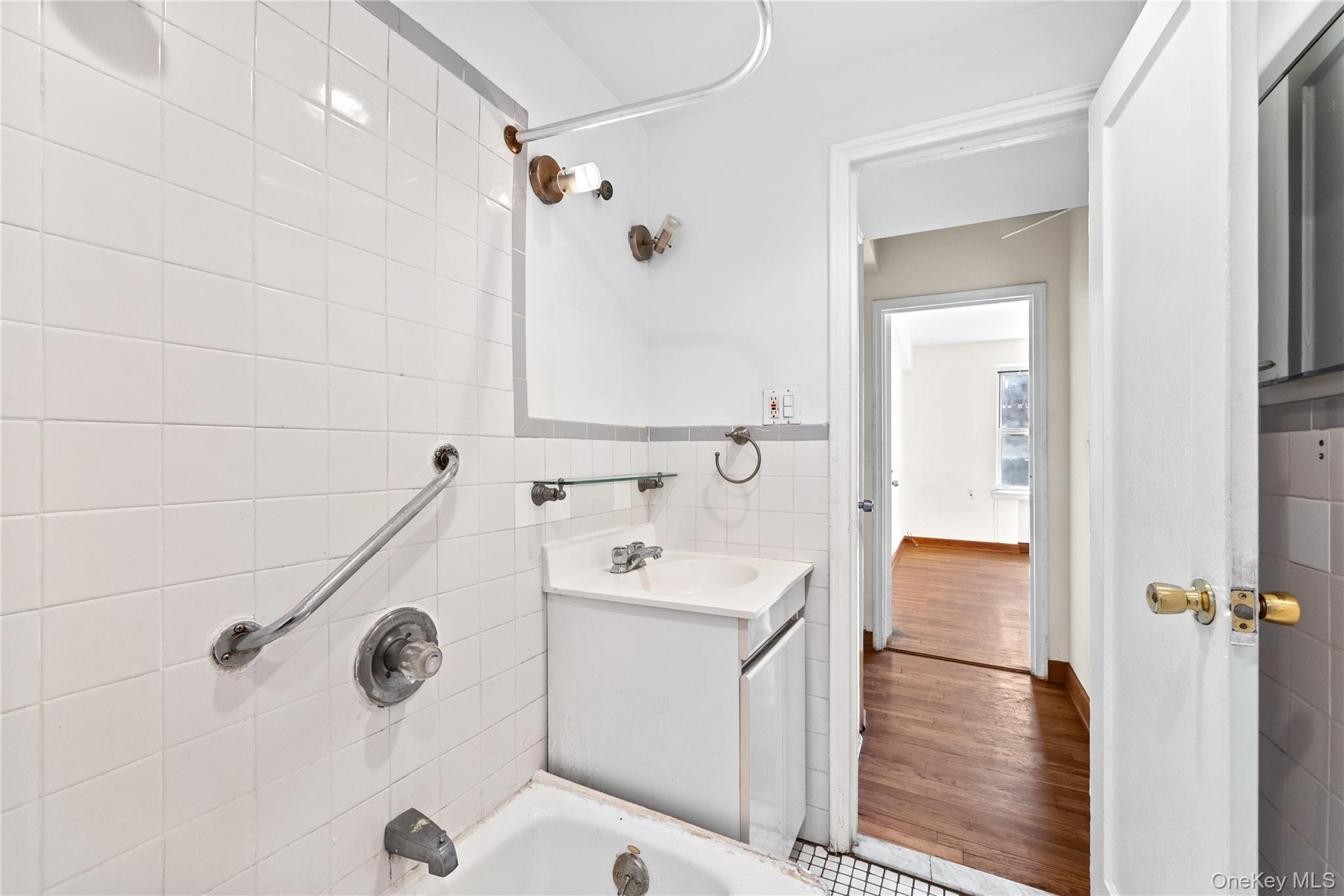 141-21 78th Road, Unit 1B Queens, NY 11367 - Photo 18 of 22