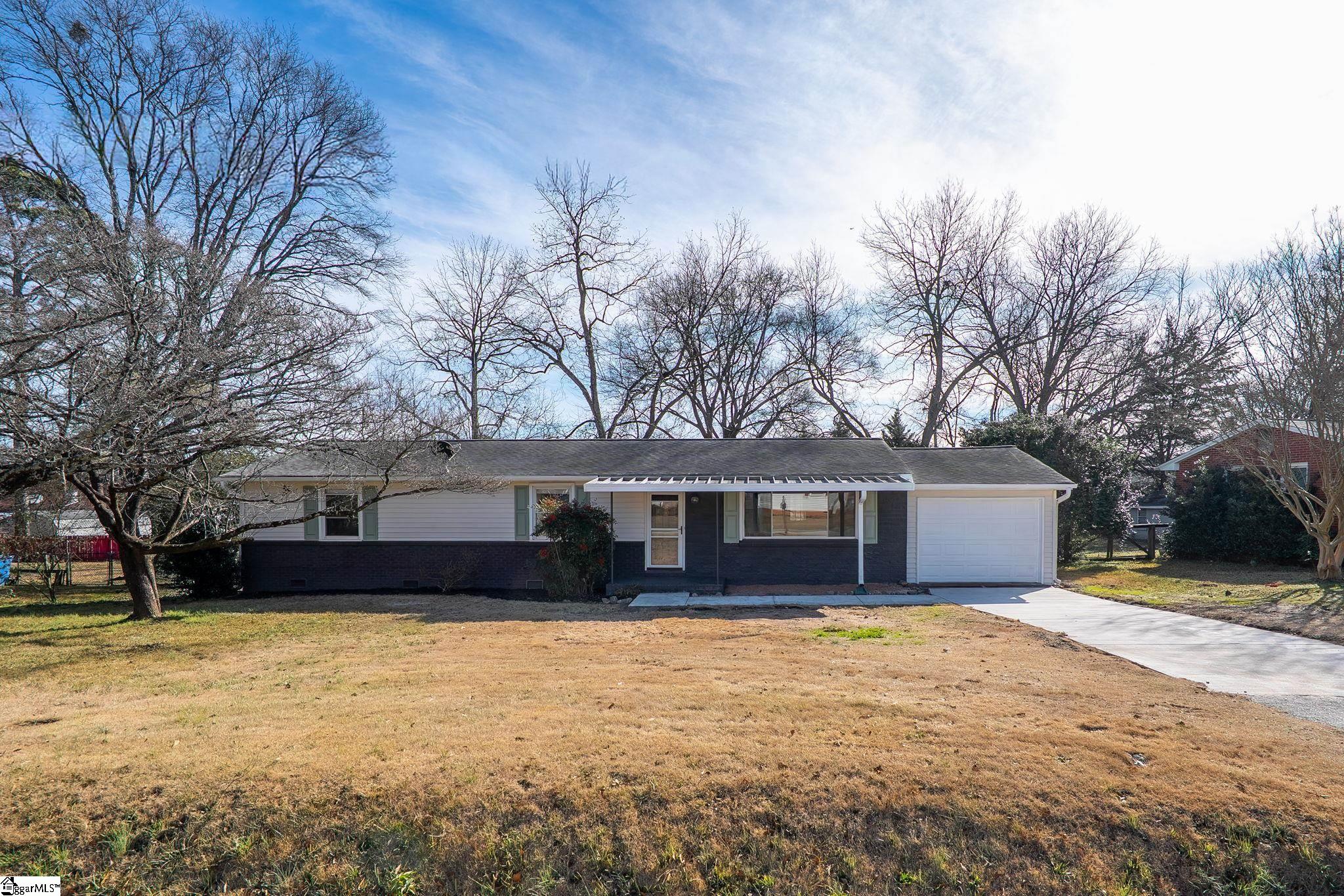 105 Mauldin Circle Mauldin, SC 29662 - Photo 1 of 25