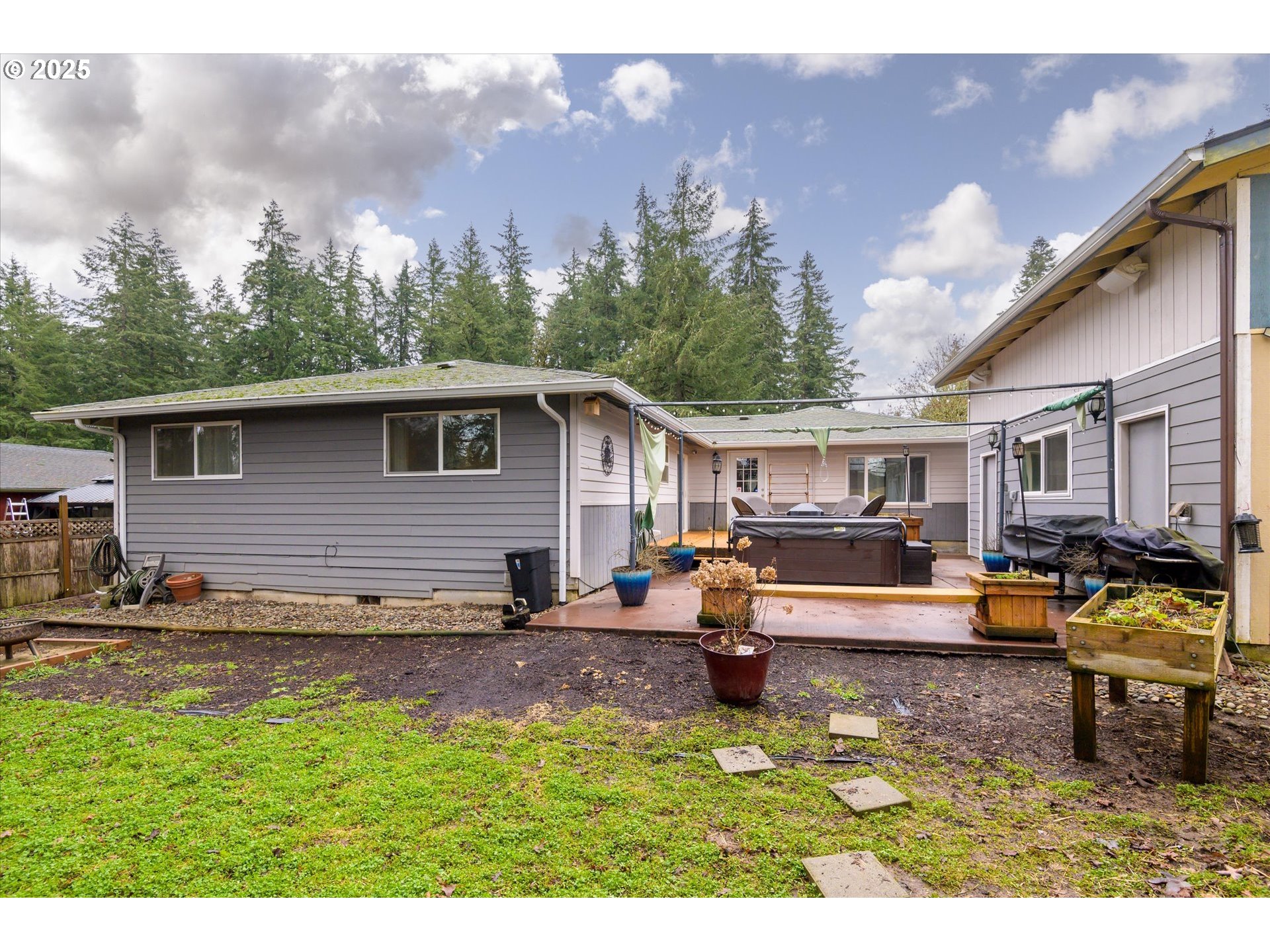 24795 Parkside Drive Veneta, OR 97487 - Photo 33 of 42 a backyard of a house with yard fire pit and outdoor seating