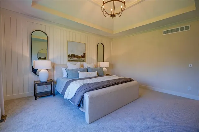 $1,325,000 | 2 Sequoyah Pointe, Lake Winnebago, MO 64034