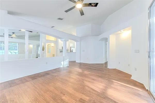 $395,000 | 6910 Jamestown Manor Drive, Riverview, FL 33578