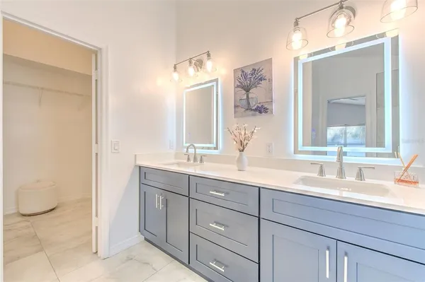 $395,000 | 6910 Jamestown Manor Drive, Riverview, FL 33578