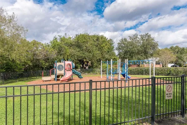 $395,000 | 6910 Jamestown Manor Drive, Riverview, FL 33578