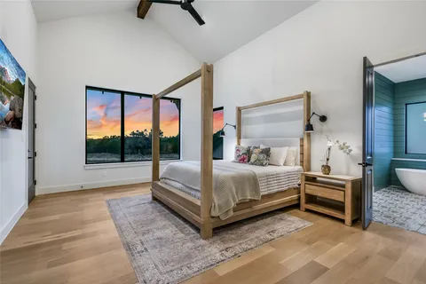 $2,990,000 | 207 Gwendolyns Trail, Wimberley, TX 78676