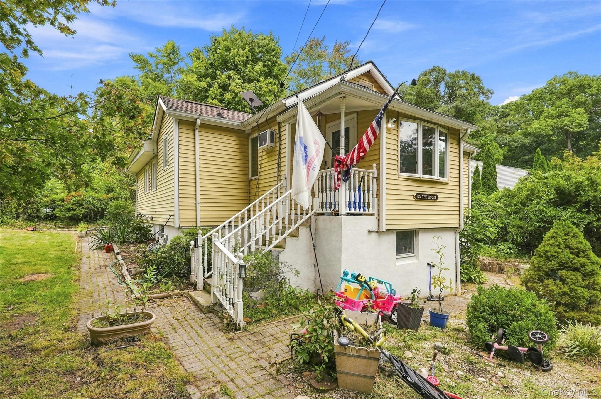 169 Walnut Road Lake Peekskill, NY 10537 - Photo 3 of 21 Gallery Image 3