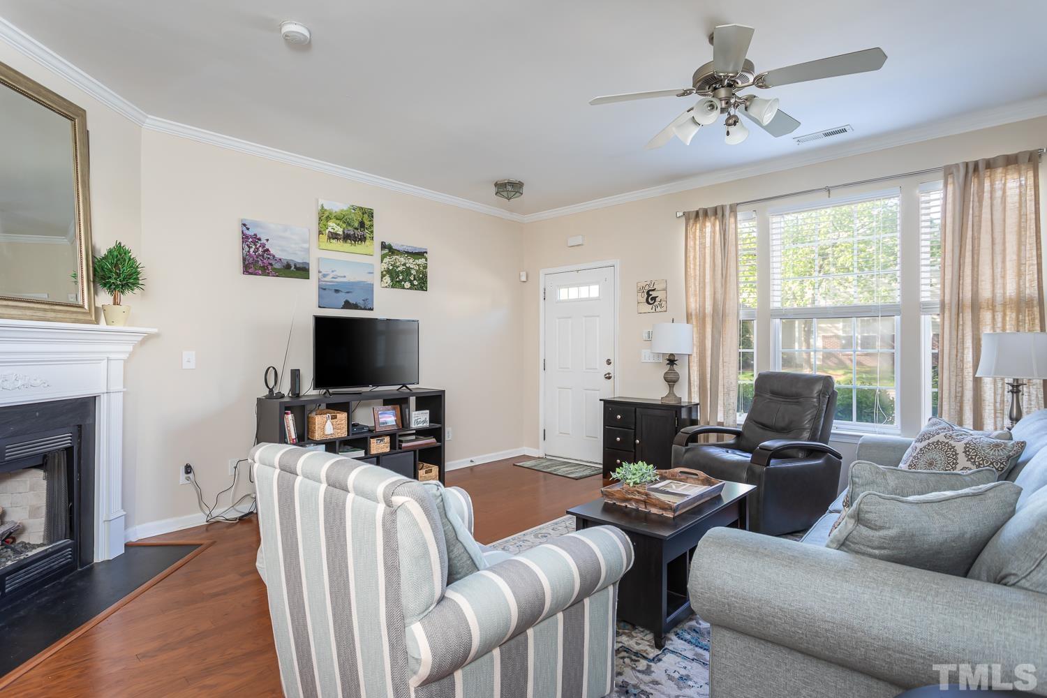 4506 Sugarbend Way Raleigh, NC 27606 - Photo 9 of 26 Gallery Image 9