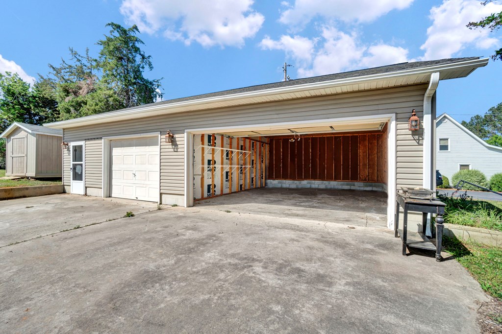1101 Watts Bridge Road Ninety Six, SC 29666 - Photo 44 of 58 3-CAR GARAGE AND WORKSHOP