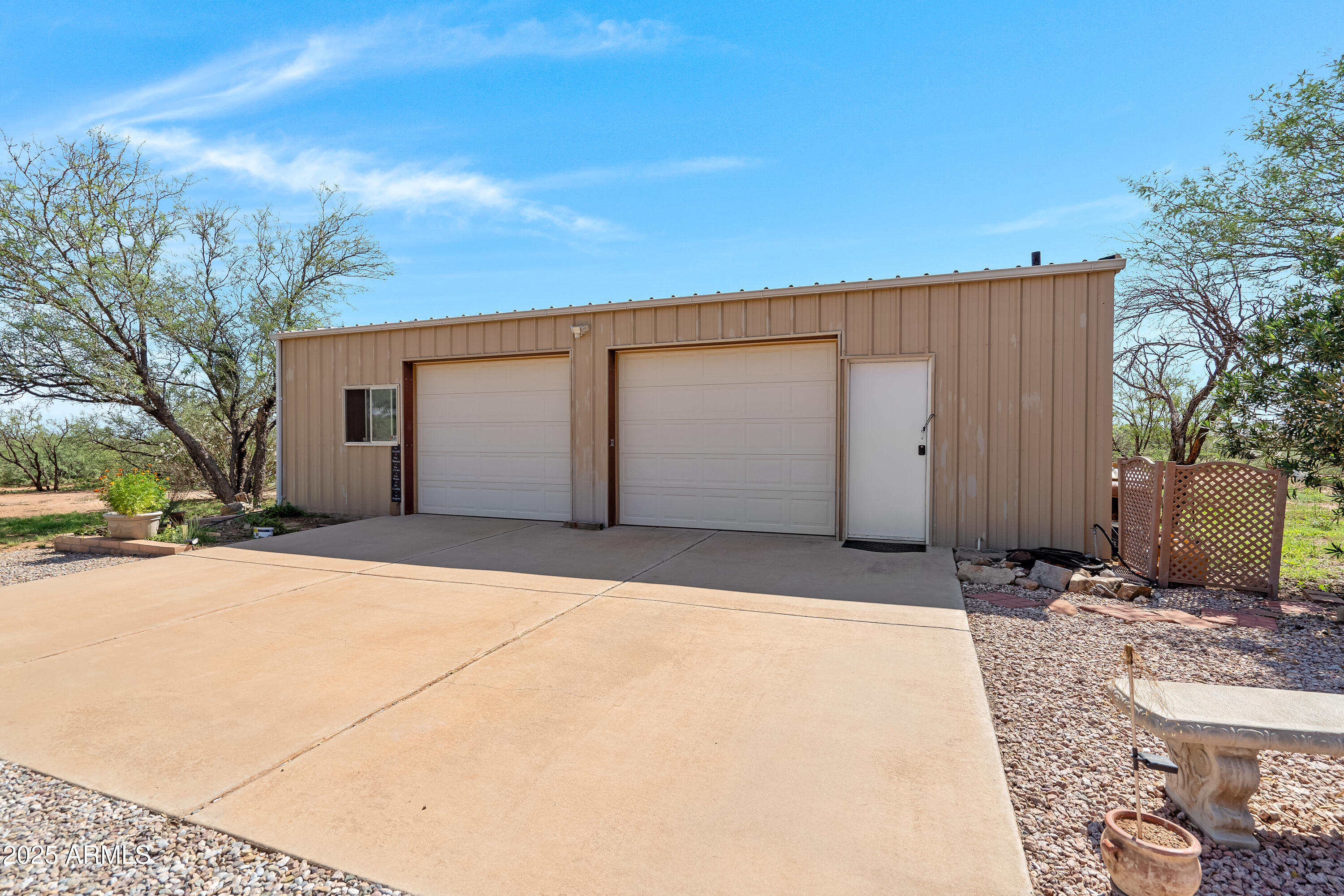 8264 East Dakota Road Hereford, AZ 85615 - Photo 29 of 45 3 Garage-Workshop-1