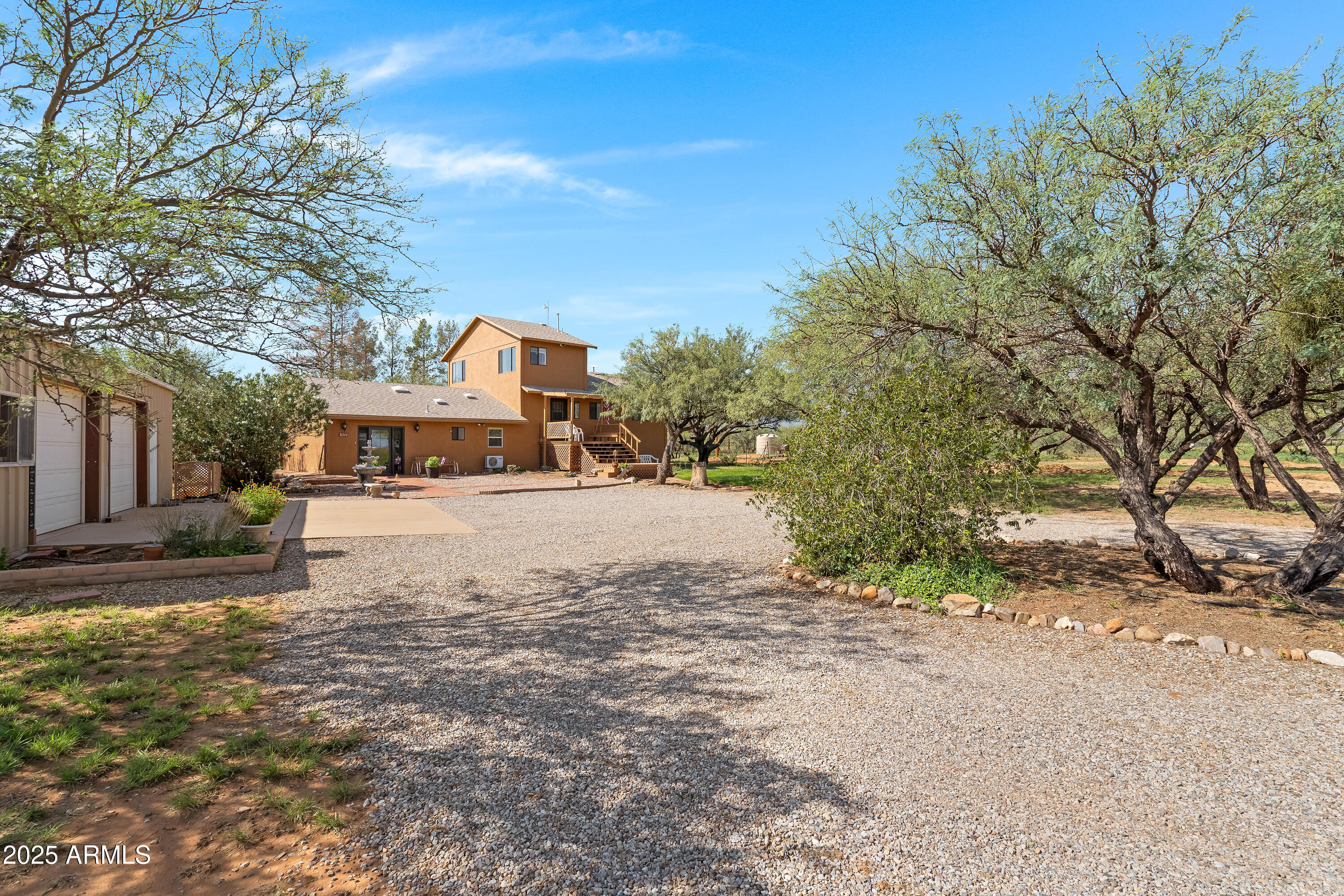 8264 East Dakota Road Hereford, AZ 85615 - Photo 5 of 45 1 Front Yard-1