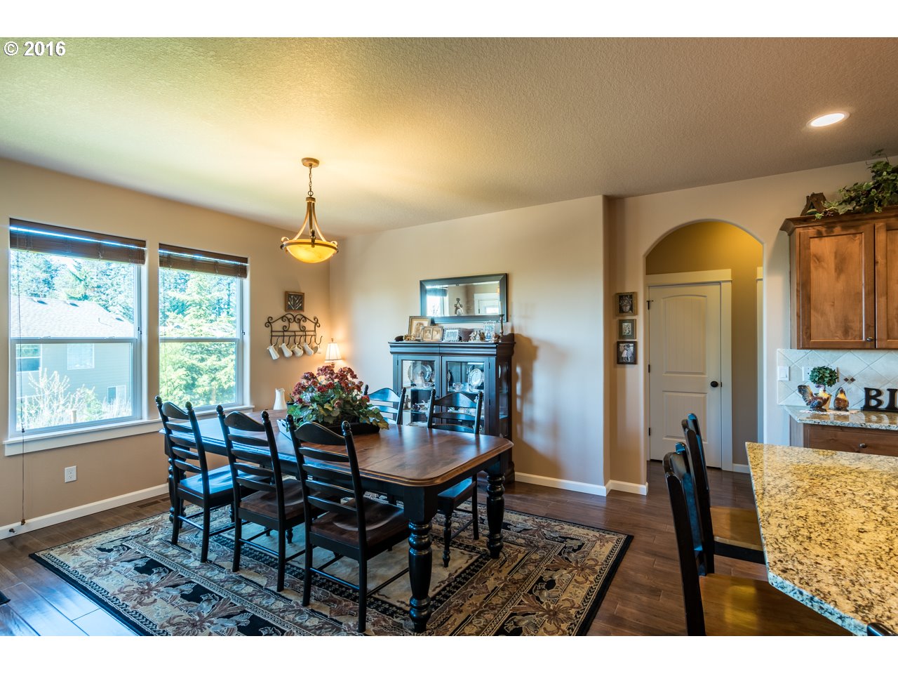 767 Southwest 5th Street Dundee, OR 97115 - Photo 5 of 17 Gallery Image 5