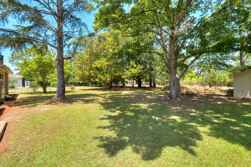 2349 Crossfield Road Sumter, SC 29154 - Photo 7 of 37