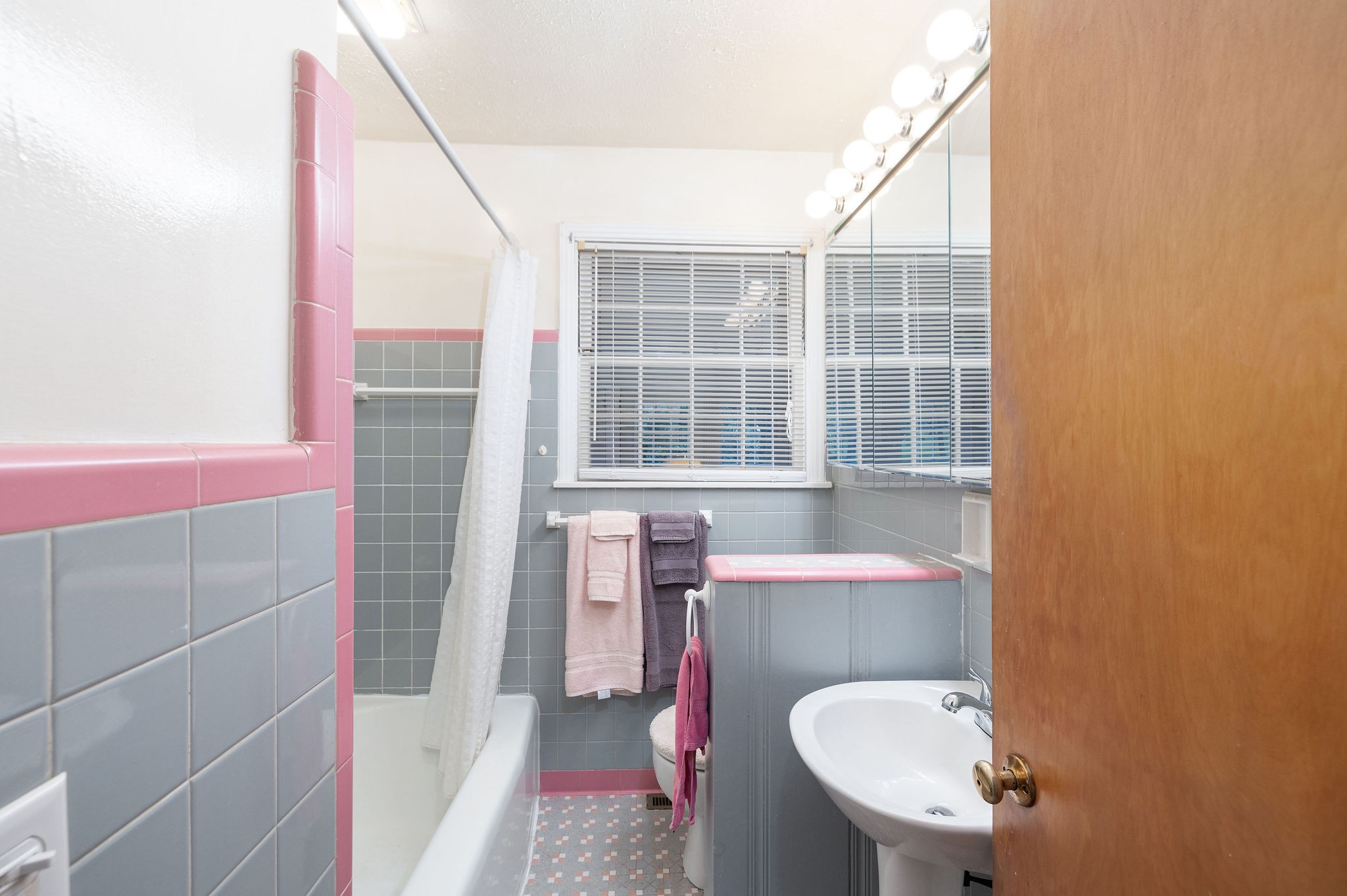 805 Vantrease Road Madison, TN 37115 - Photo 35 of 60 a bathroom with a sink toilet and shower