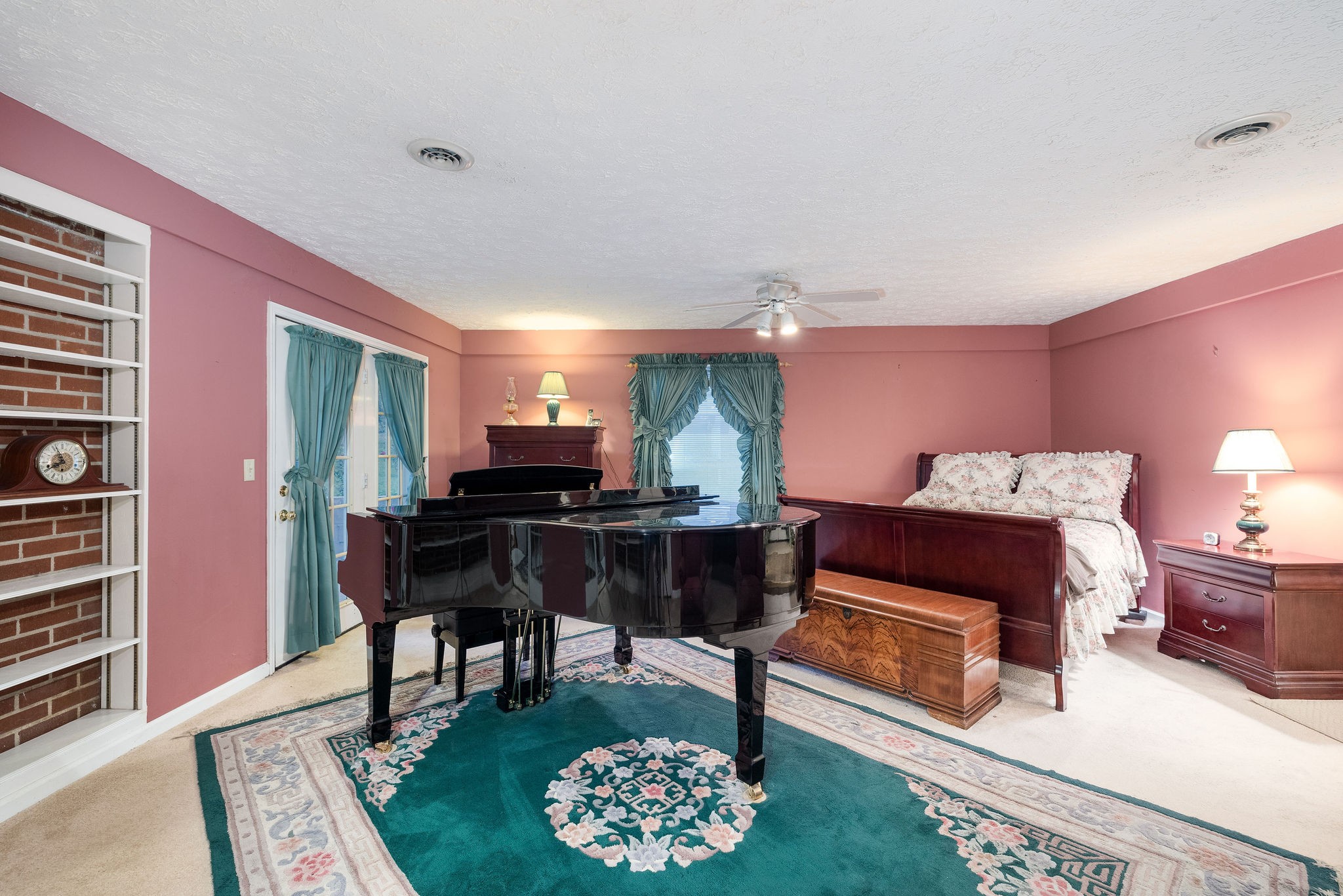 805 Vantrease Road Madison, TN 37115 - Photo 48 of 60 a living room with furniture and a piano