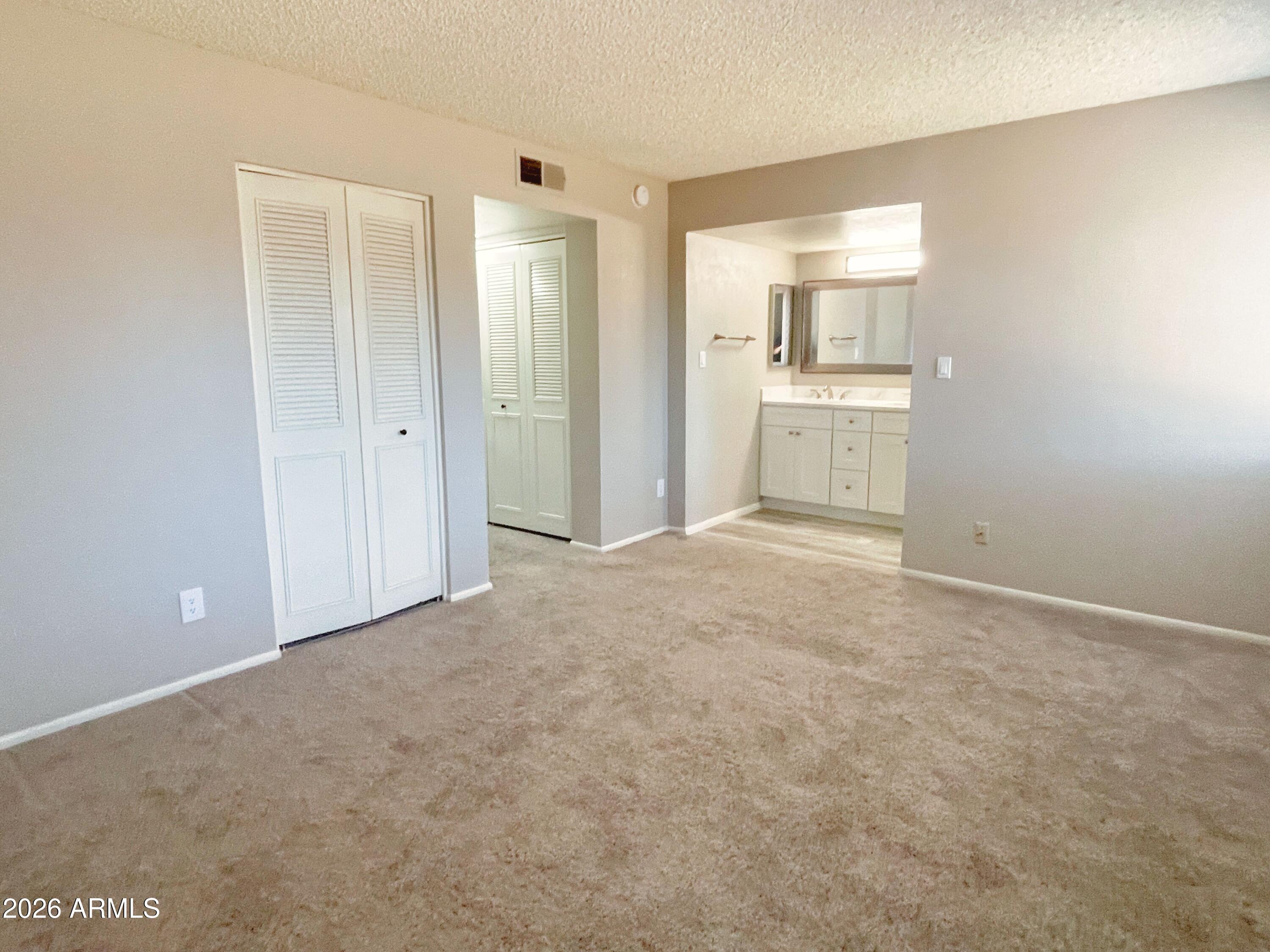 2243 West McRae Way Phoenix, AZ 85027 - Photo 11 of 21 2243 (9)