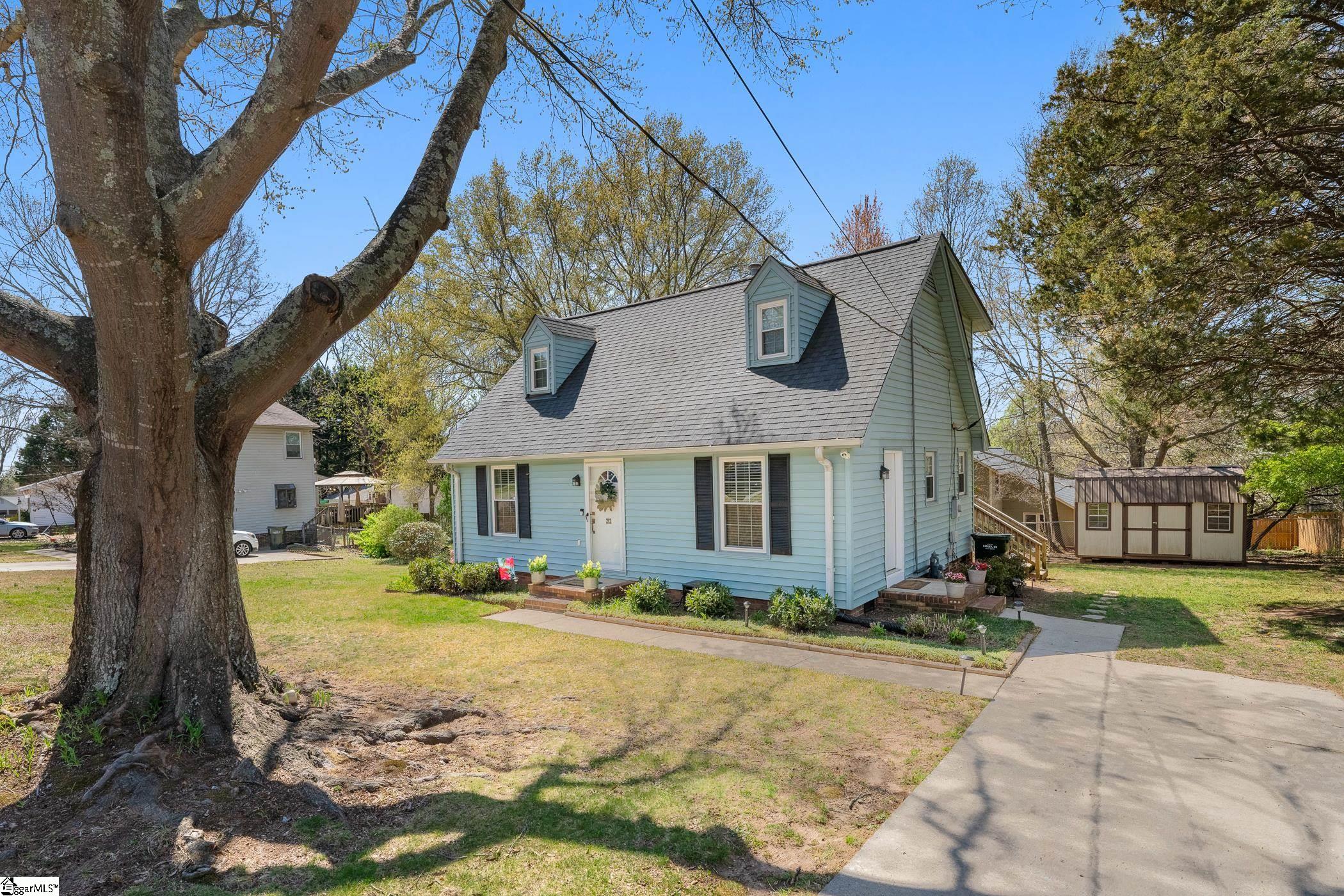 212 Dayton Drive Easley, SC 29642 - Photo 2 of 36