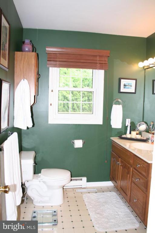 517 Hummingbird Drive Lititz, PA 17543 - Photo 7 of 10 Gallery Image 7