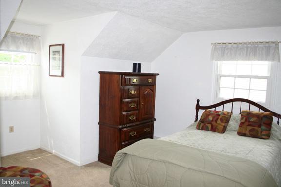 517 Hummingbird Drive Lititz, PA 17543 - Photo 8 of 10 Gallery Image 8