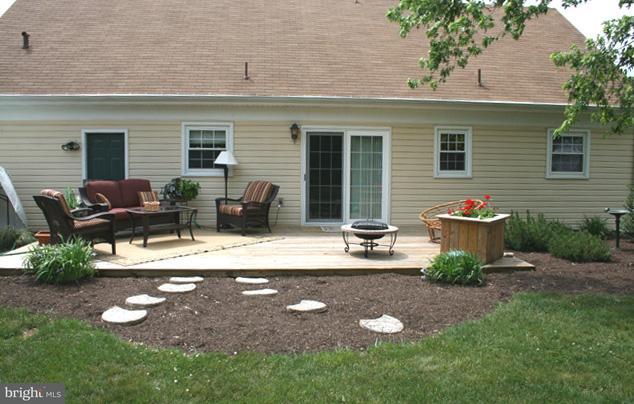517 Hummingbird Drive Lititz, PA 17543 - Photo 10 of 10 Gallery Image 10