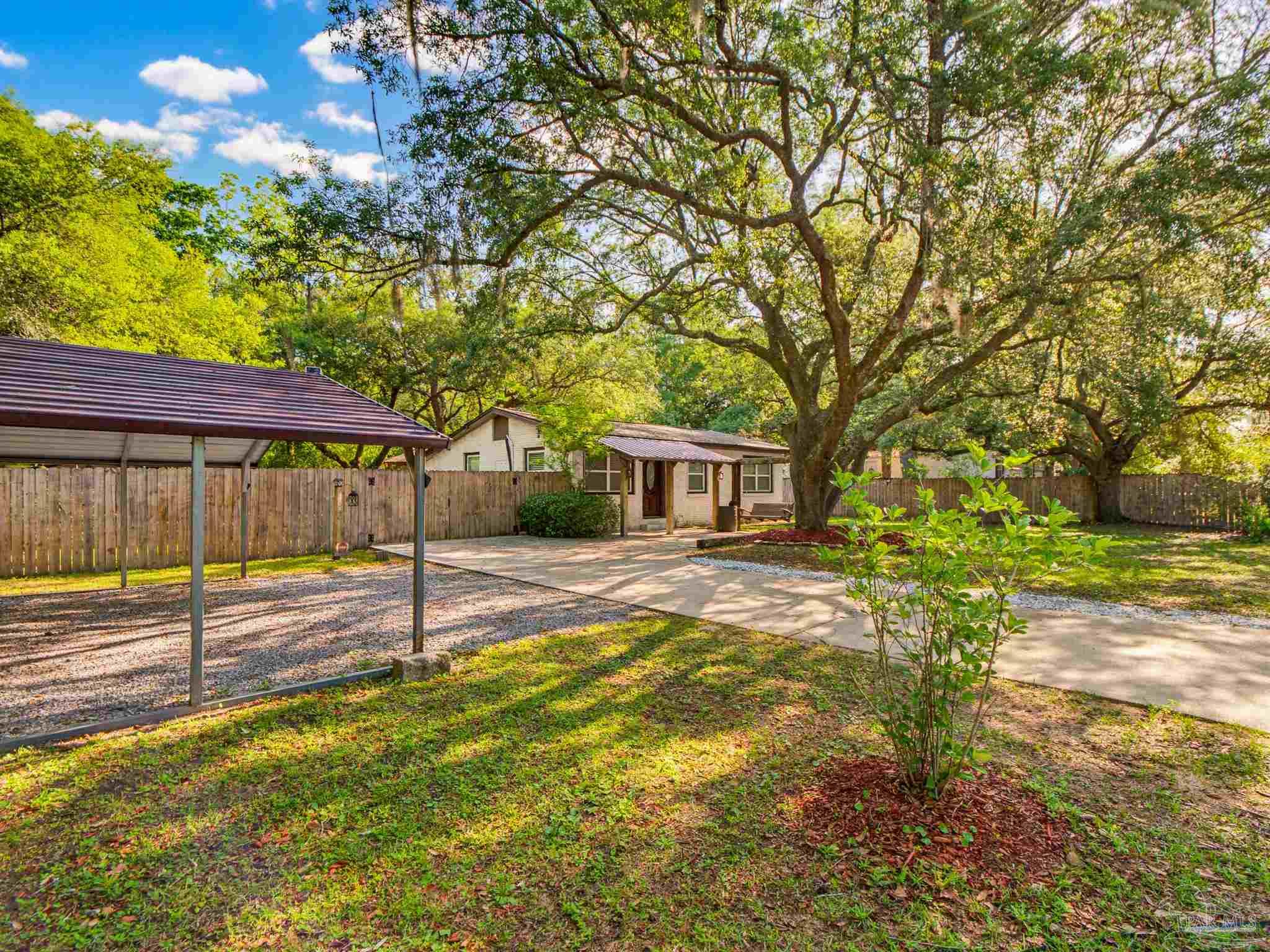 7220 Beverly Street Milton, FL 32583 - Photo 3 of 27