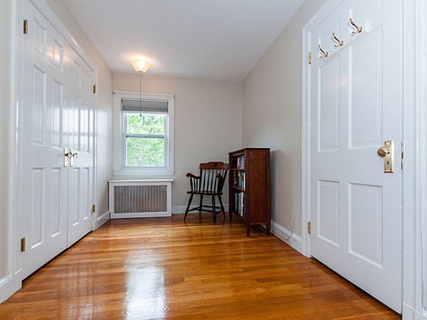 21 Marshfield Road Newton, MA 02459 - Photo 16 of 24