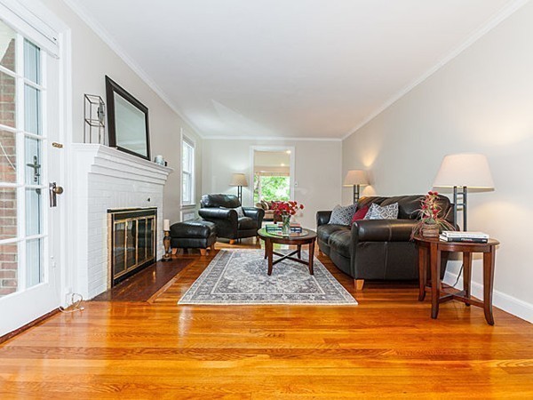21 Marshfield Road Newton, MA 02459 - Photo 9 of 24