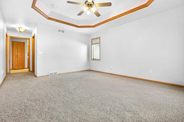 $599,900 | 9410 Memory Lane, Neenah, WI 54956