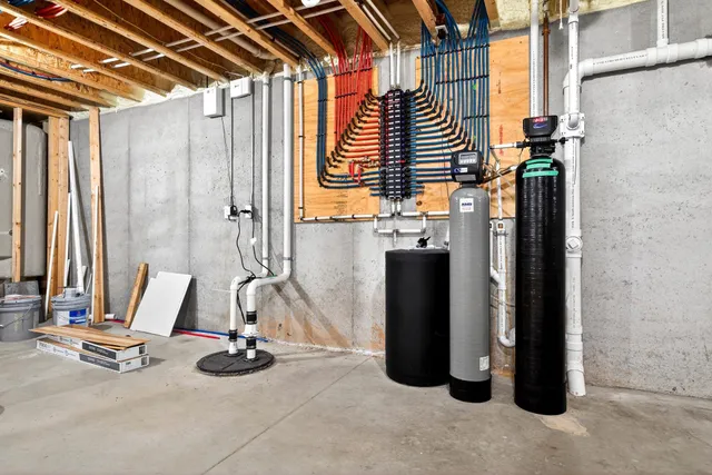 $599,900 | 9410 Memory Lane, Neenah, WI 54956