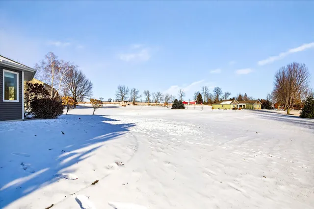 $599,900 | 9410 Memory Lane, Neenah, WI 54956