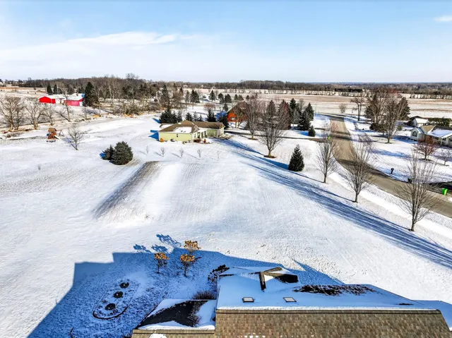 $599,900 | 9410 Memory Lane, Neenah, WI 54956