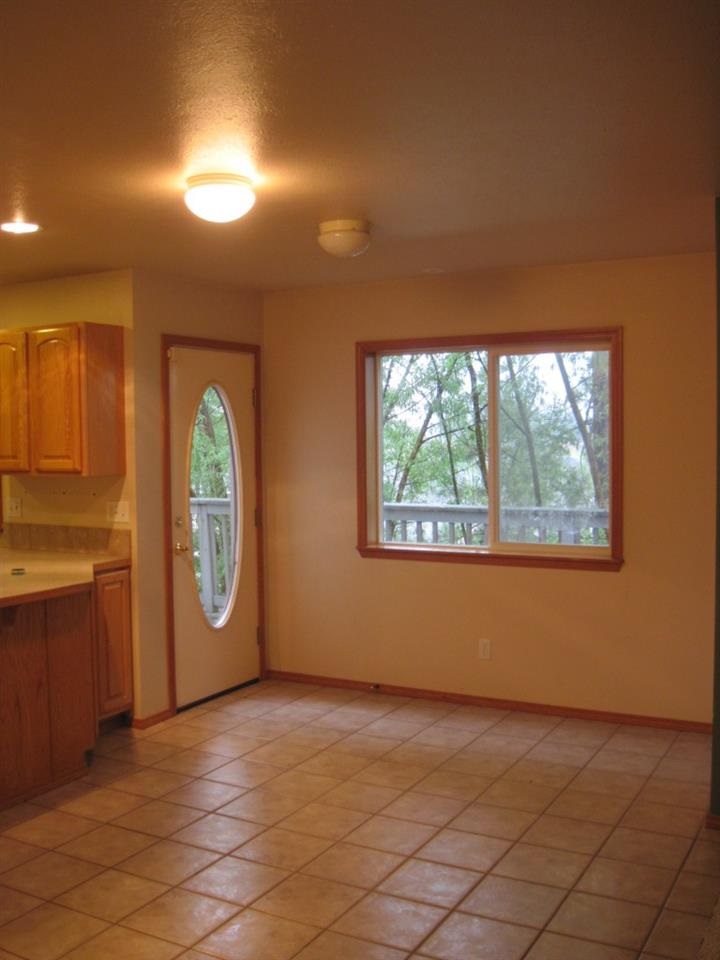 612 East Ballard Road Colbert, WA 99005 - Photo 6 of 20