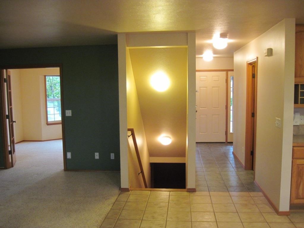612 East Ballard Road Colbert, WA 99005 - Photo 9 of 20