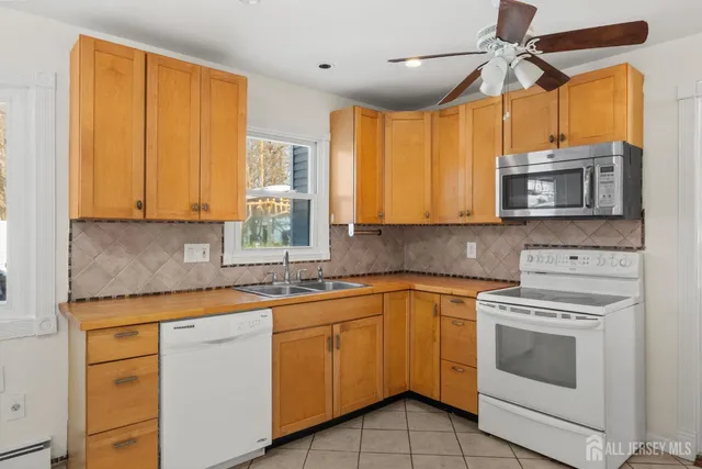 $2,800 | 691 Cook Avenue, Unit 2, South Amboy, NJ 08879