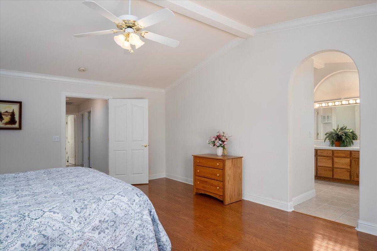 4078 Sunglow Drive Redding, CA 96001 - Photo 22 of 60 23-4078 Sunglow Dr (27 of 64)