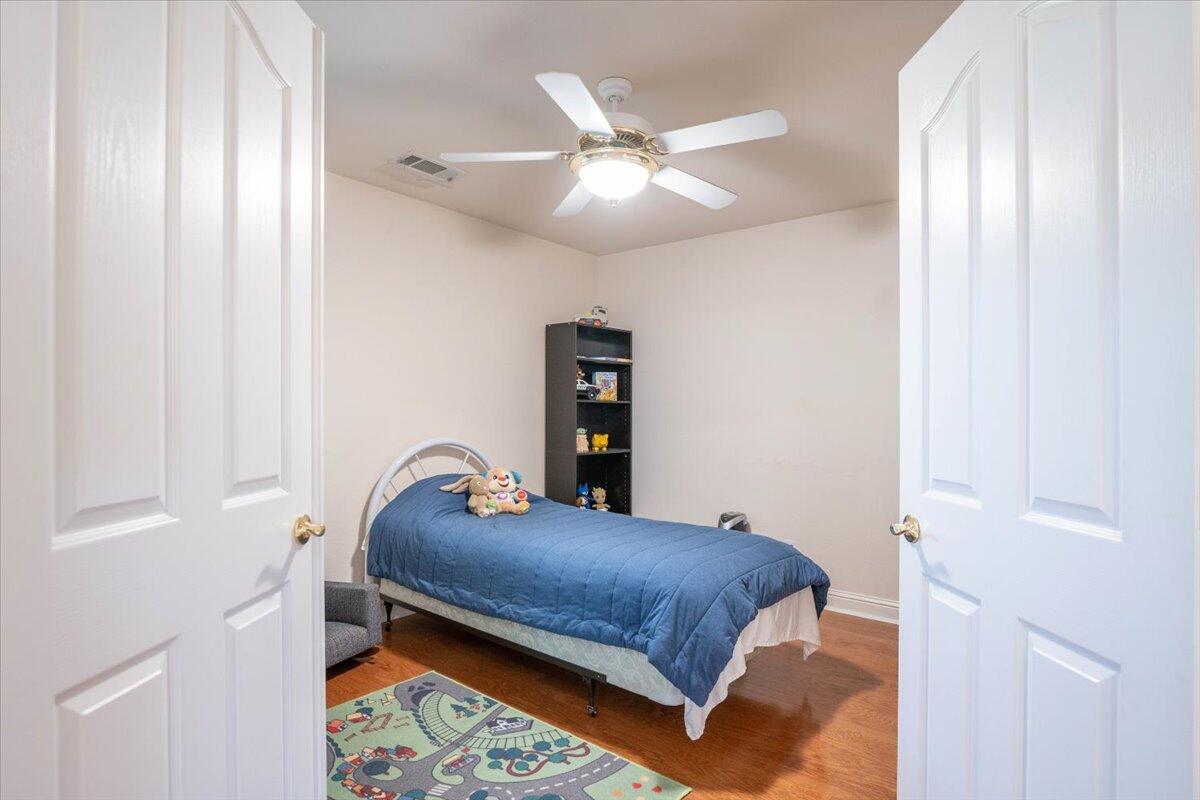 4078 Sunglow Drive Redding, CA 96001 - Photo 29 of 60 30-4078 Sunglow Dr (16 of 64)