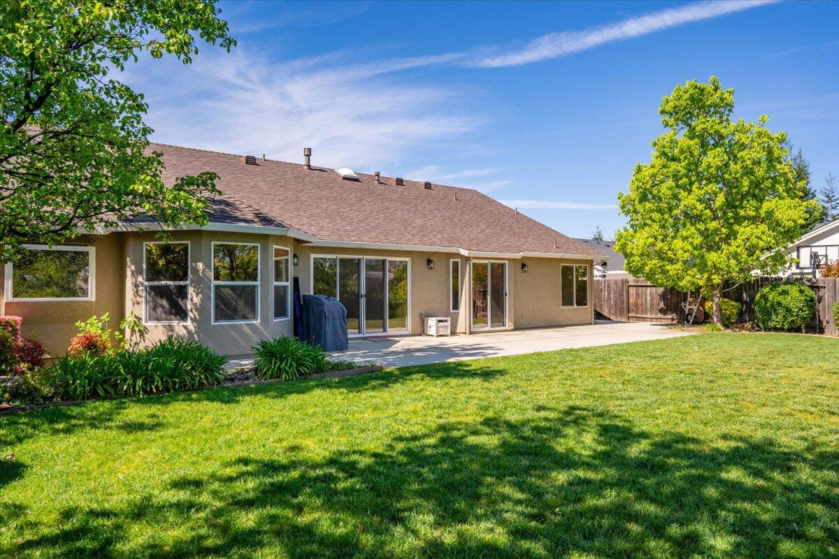 4078 Sunglow Drive Redding, CA 96001 - Photo 38 of 60 39-4078 Sunglow Dr (34 of 64)