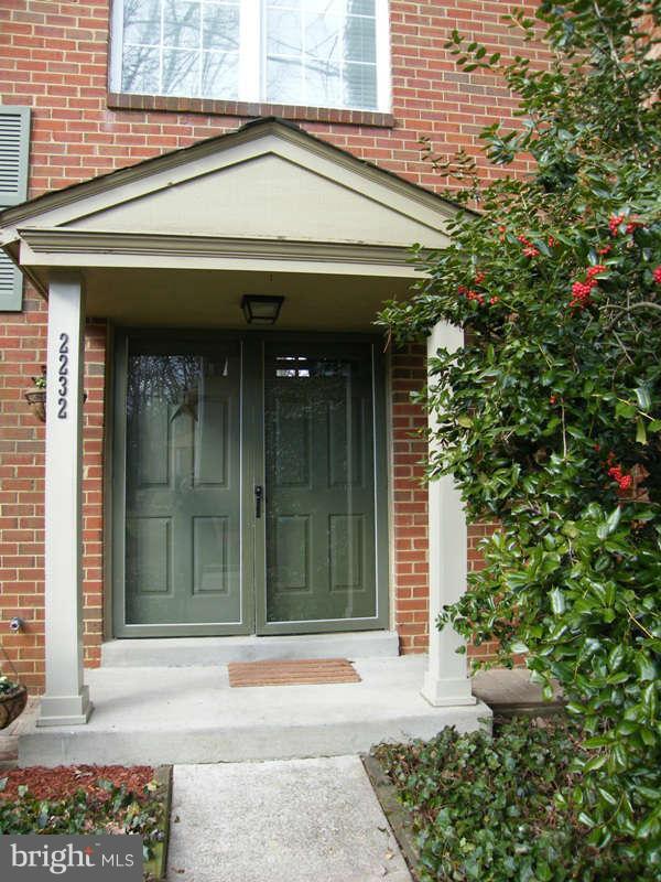 2232 Gunsmith Square Reston, VA 20191 - Photo 2 of 30 Exterior (Front)