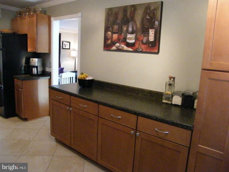 2232 Gunsmith Square Reston, VA 20191 - Photo 11 of 30 Kitchen