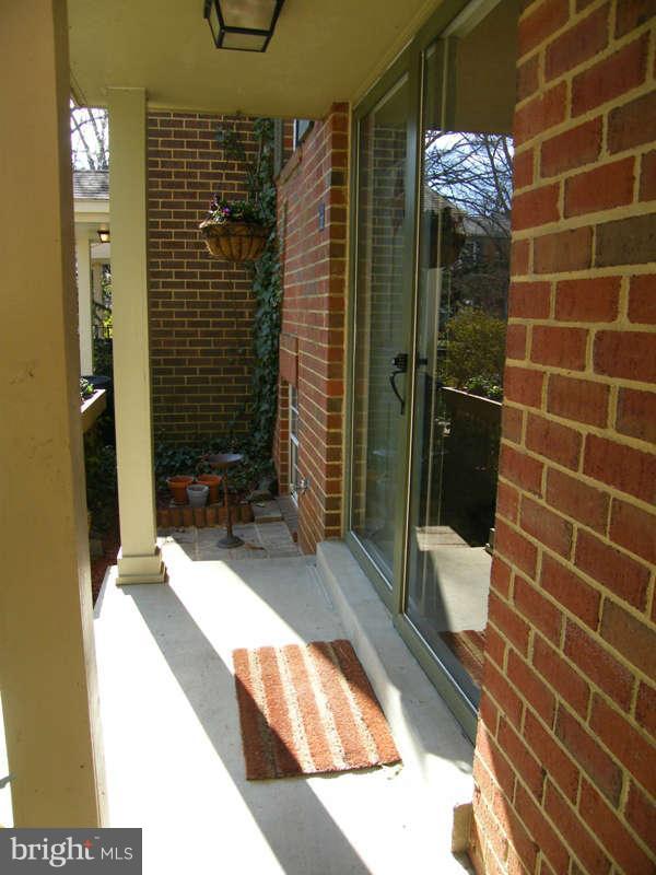 2232 Gunsmith Square Reston, VA 20191 - Photo 3 of 30 Exterior (Front)