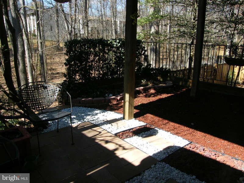 2232 Gunsmith Square Reston, VA 20191 - Photo 27 of 30 Exterior (Rear)