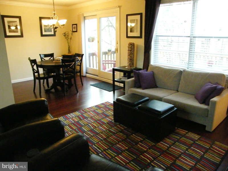 2232 Gunsmith Square Reston, VA 20191 - Photo 8 of 30 Dining Room