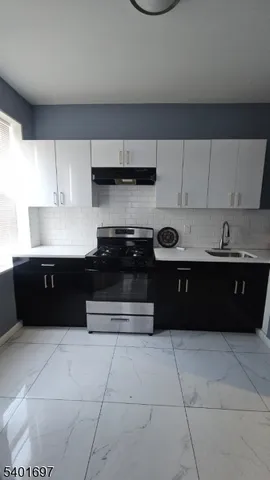 $1,900 | 312 Broadway, Newark, NJ 07104