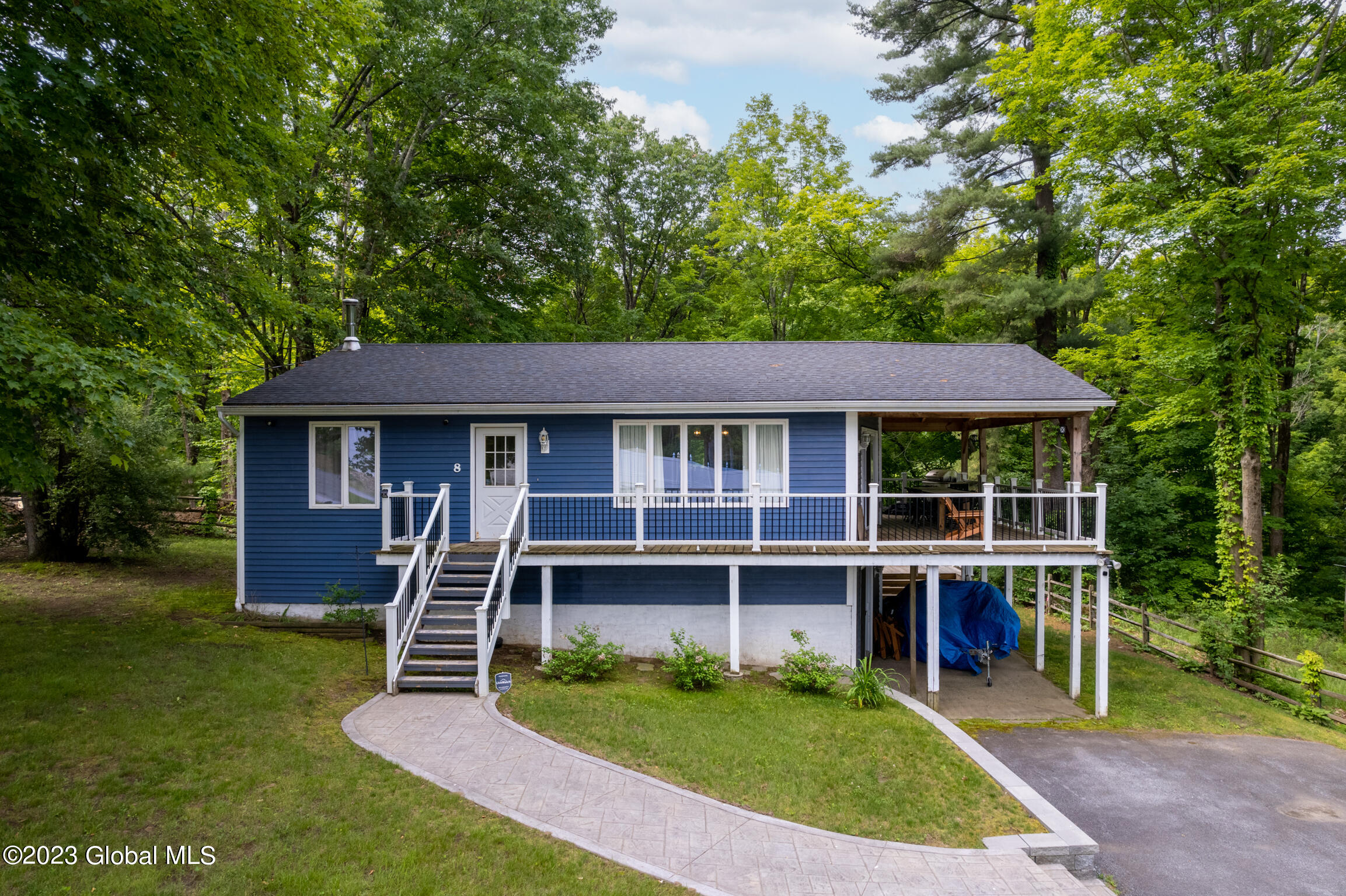 8 Brown Road, Saratoga Springs, NY 12866 Compass