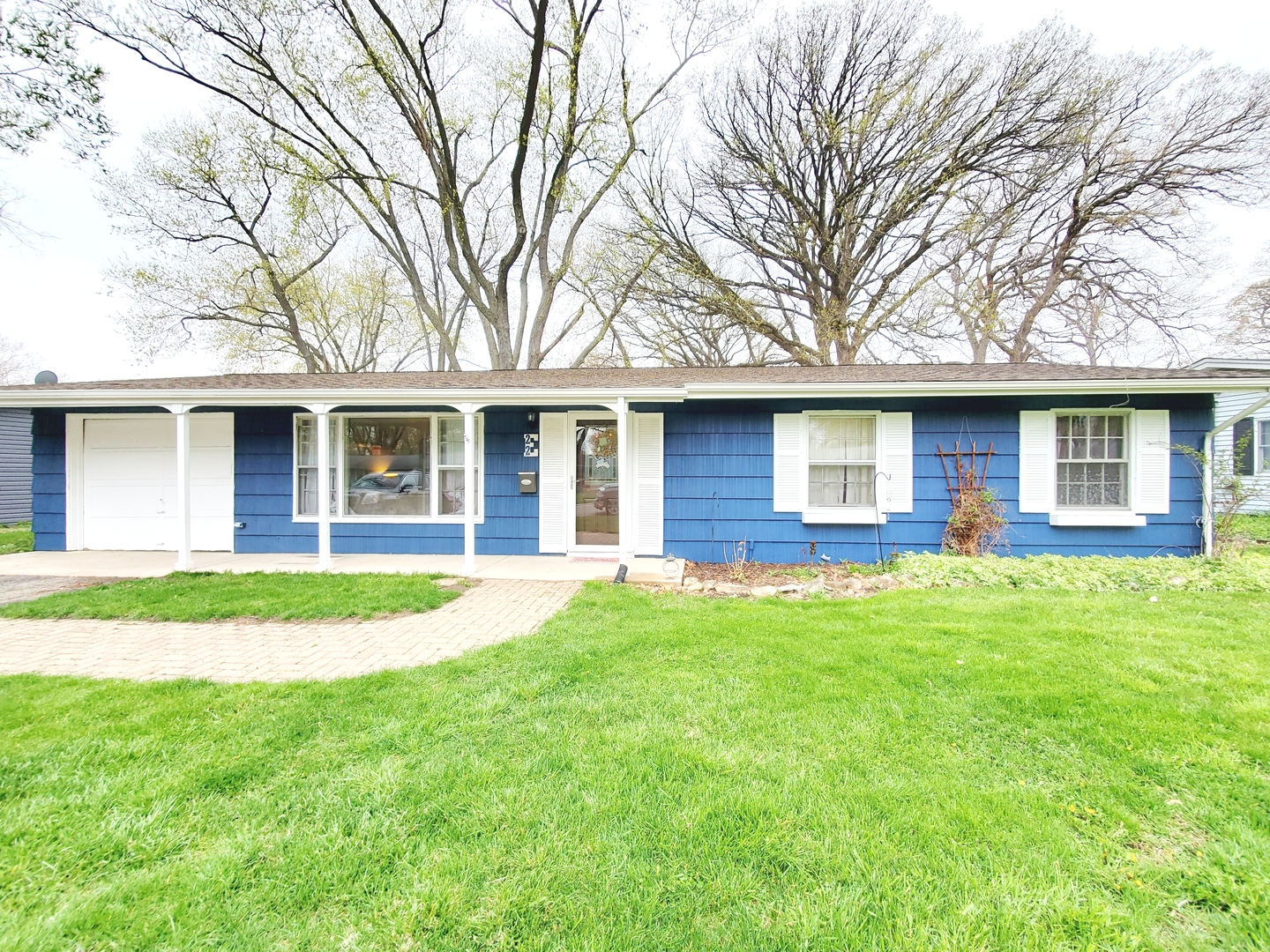 22 Greenbriar Road Montgomery, IL 60538 - Photo 3 of 56 Gallery Image 3