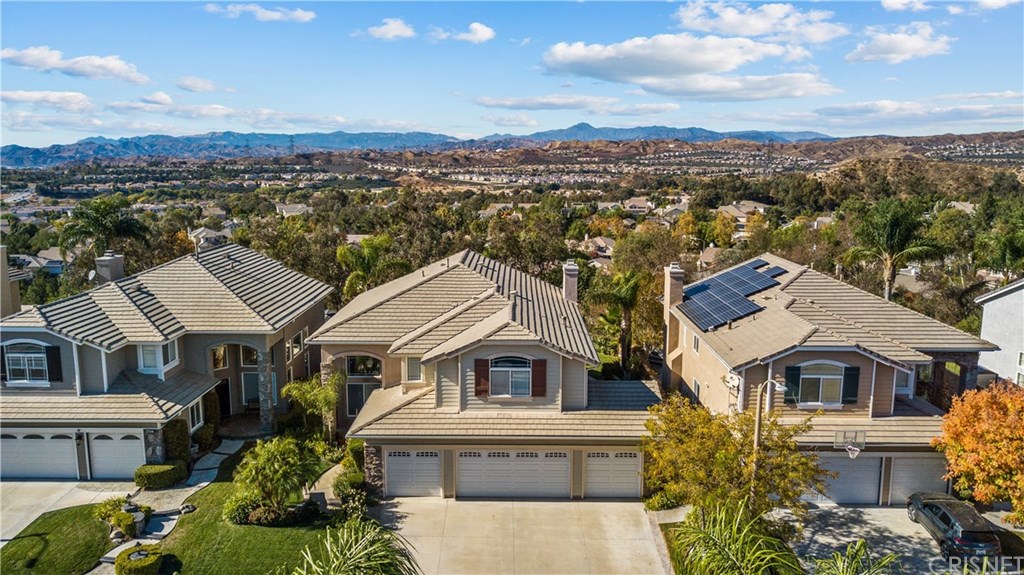 27557 Cunningham Drive Valencia, CA 91354 - Photo 2 of 37