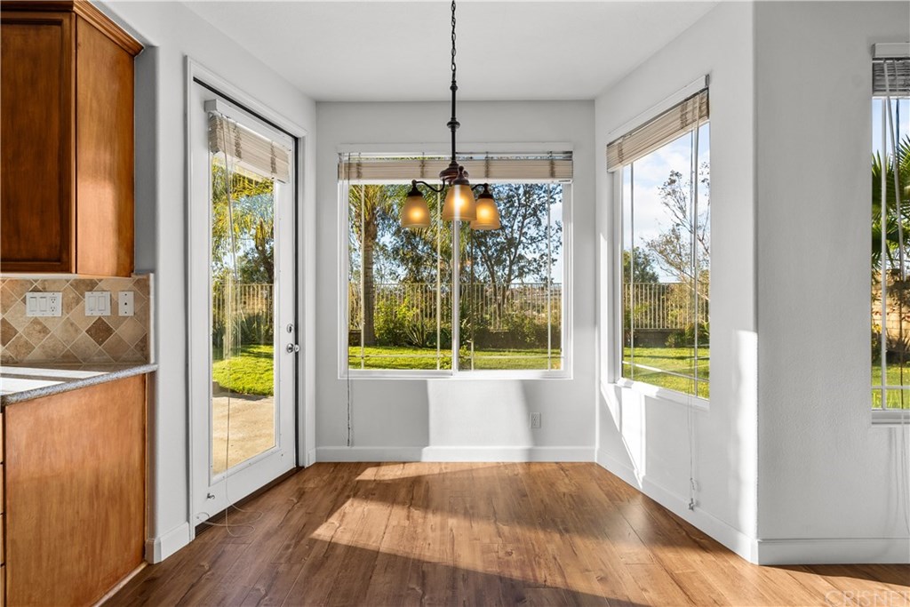 27557 Cunningham Drive Valencia, CA 91354 - Photo 17 of 37