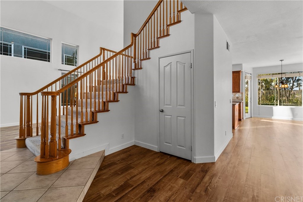 27557 Cunningham Drive Valencia, CA 91354 - Photo 19 of 37