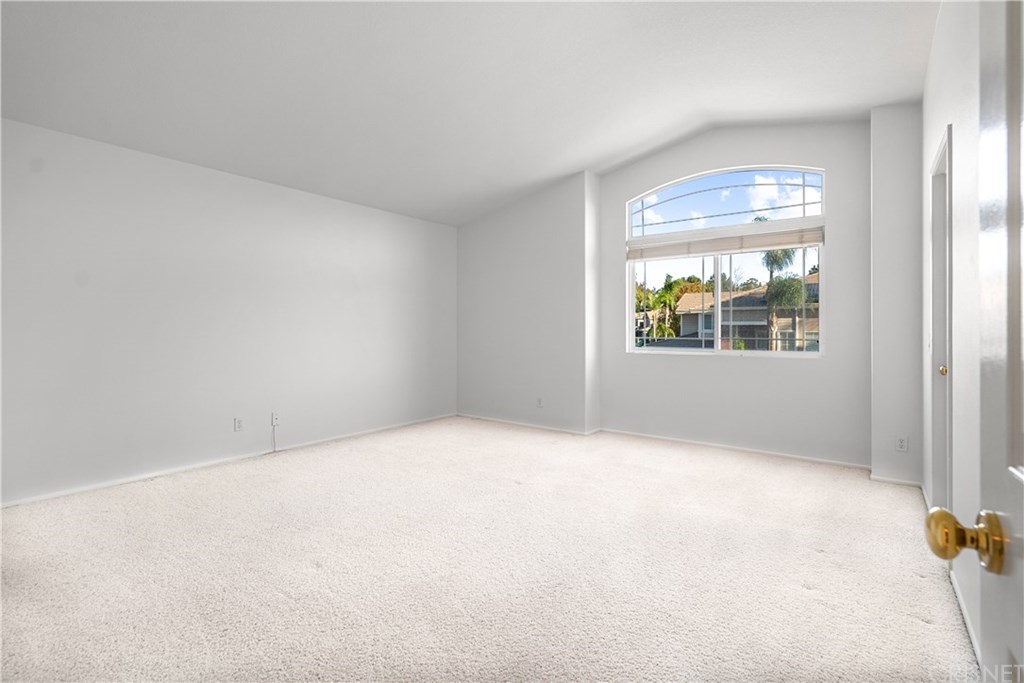 27557 Cunningham Drive Valencia, CA 91354 - Photo 24 of 37