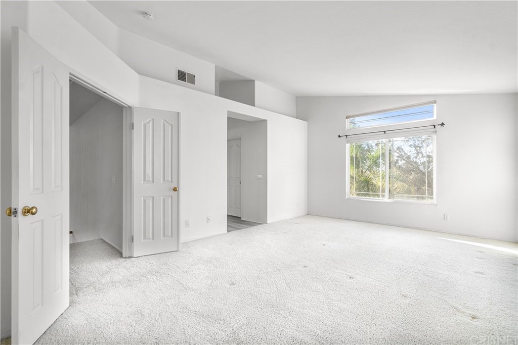 27557 Cunningham Drive Valencia, CA 91354 - Photo 29 of 37